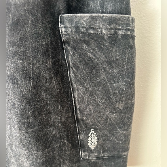 Free people movement marble color hotshot tee romper size medium - Picture 5 of 12